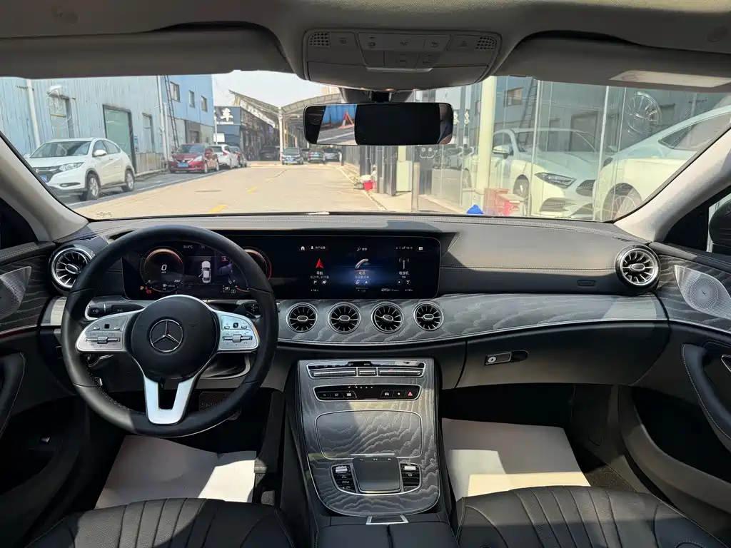Mercedes-Benz CLS — миниатюра 7