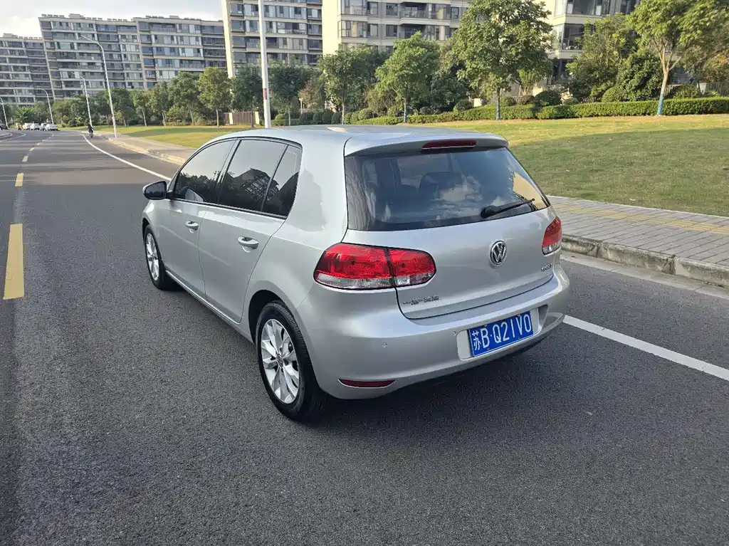 Volkswagen Golf — миниатюра 4