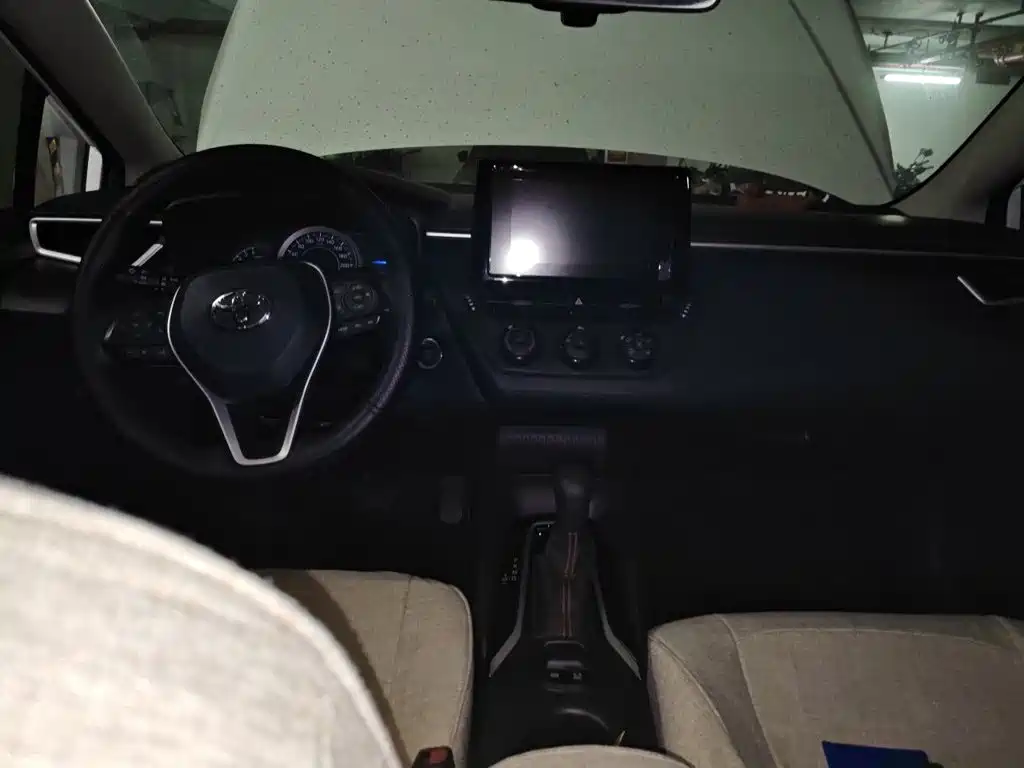 Toyota Corolla — миниатюра 13