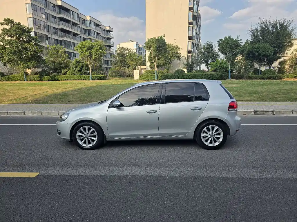 Volkswagen Golf — миниатюра 3