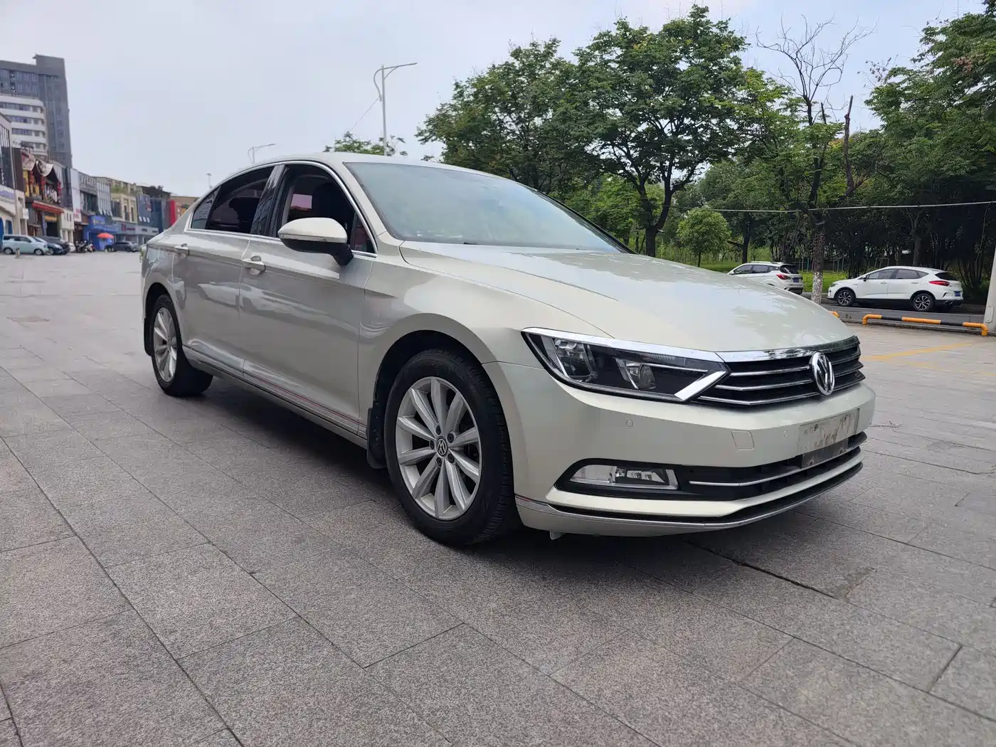 Volkswagen Magotan