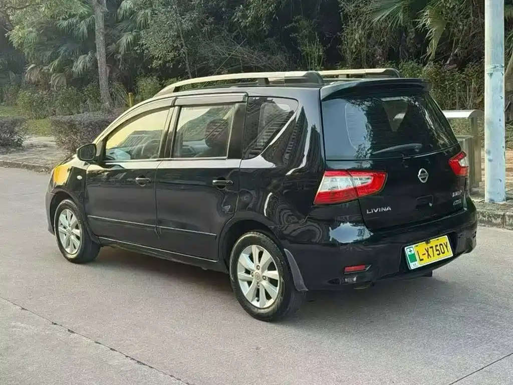 Nissan Livina — миниатюра 9