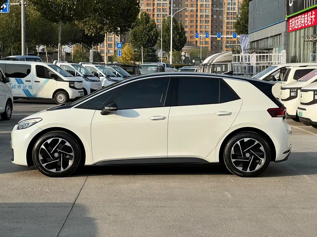 Volkswagen ID.3 — миниатюра 11