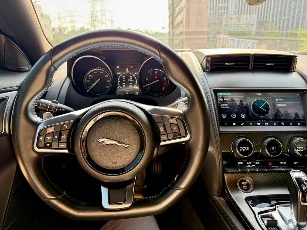 Jaguar F-TYPE — миниатюра 8