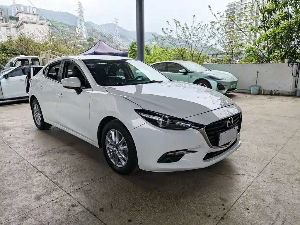 MAZDA 3 ANGKESAILA