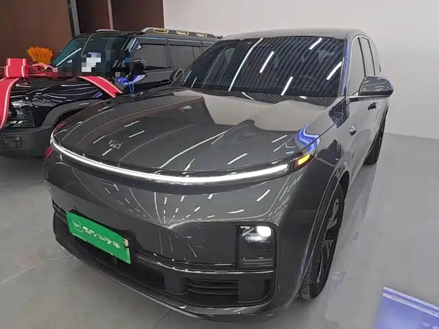 Li Auto L8