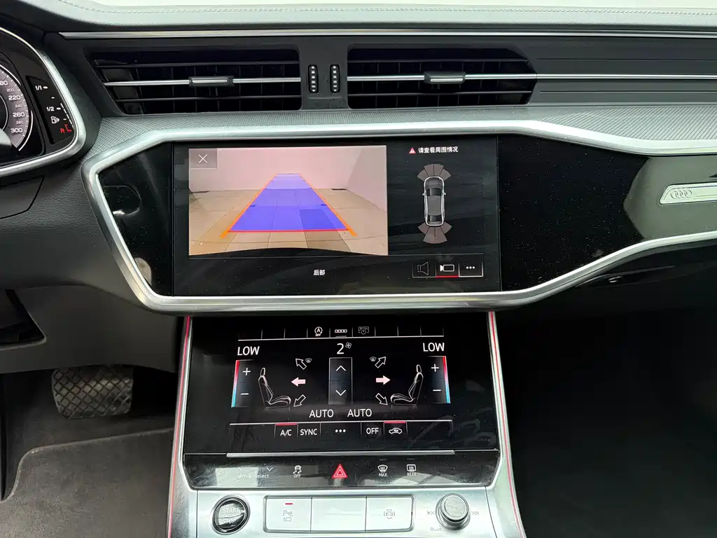 Audi A6L — миниатюра 12
