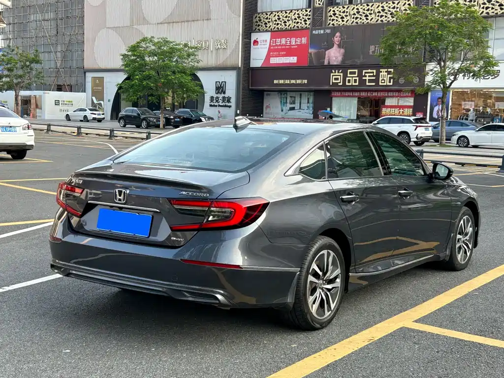 Honda Accord — миниатюра 7