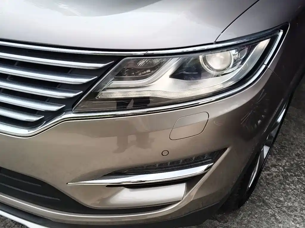 Lincoln MKC — миниатюра 24