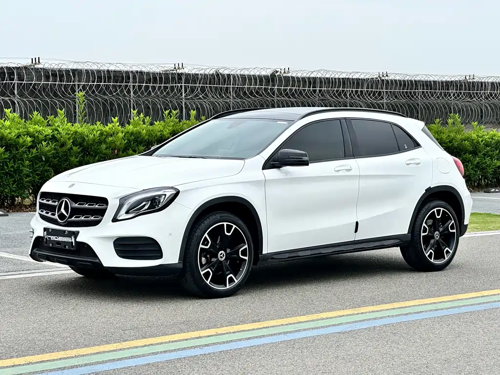 Mercedes-Benz GLA 2019