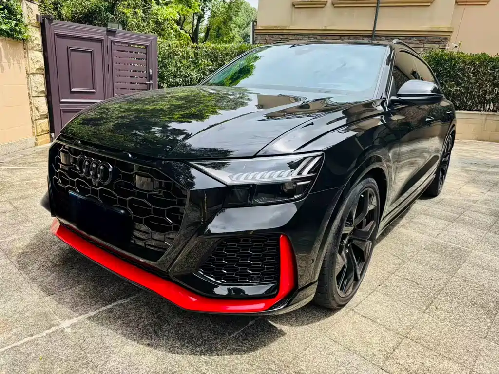 Audi RS Q8