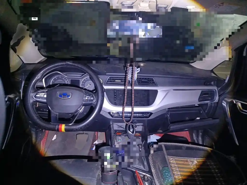 Geely Vision X3 — миниатюра 5