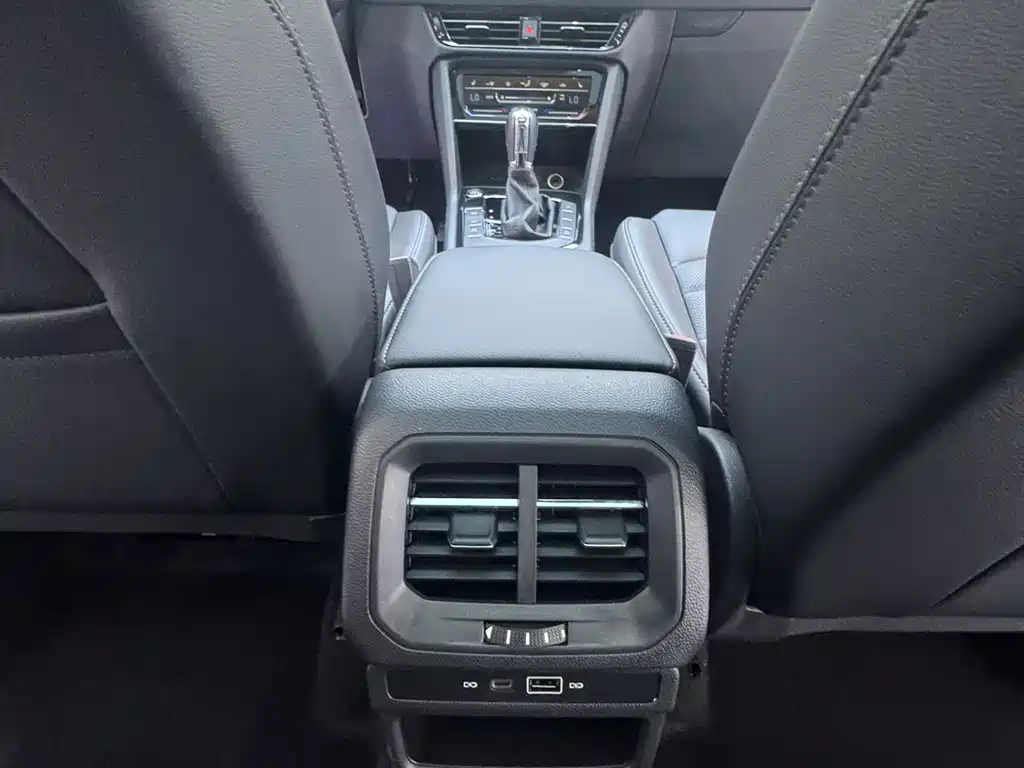 Volkswagen Tharu — миниатюра 14