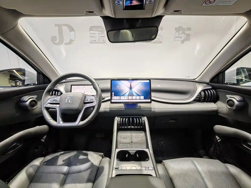 BYD Yuan Plus — миниатюра 6
