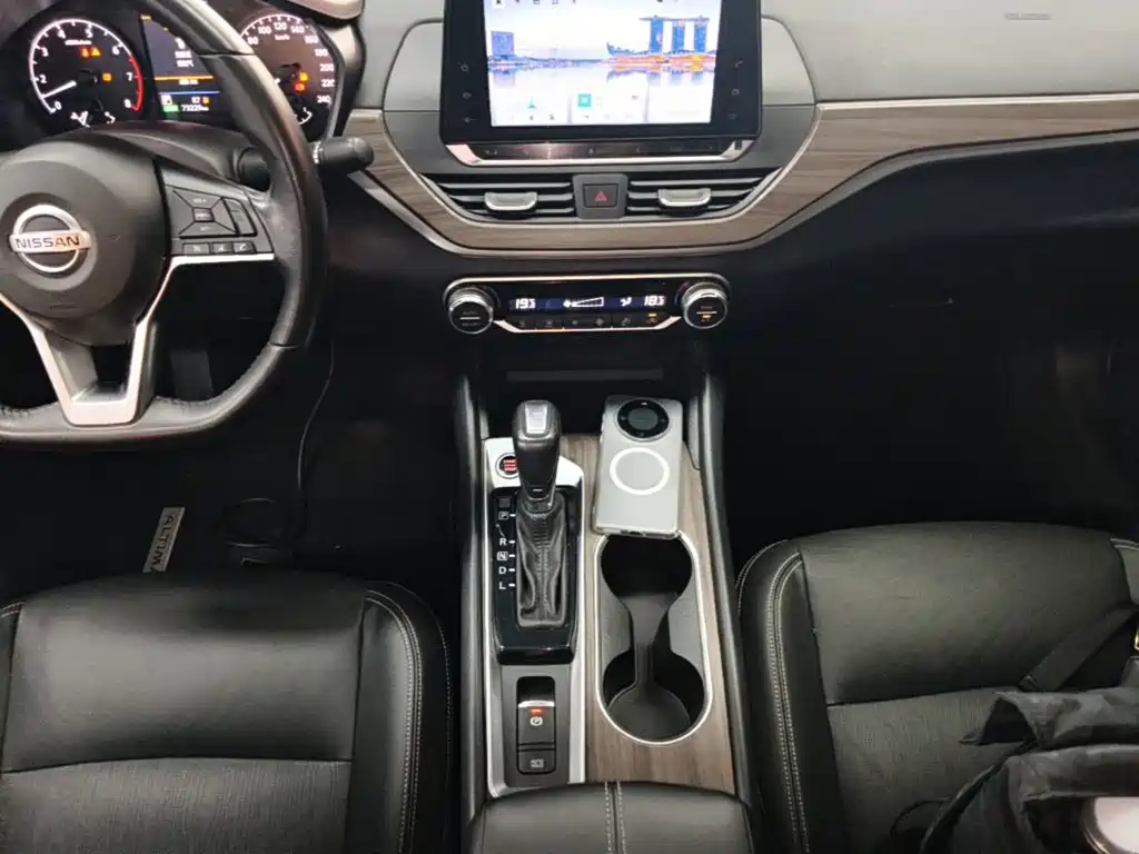 Nissan Teana — миниатюра 13