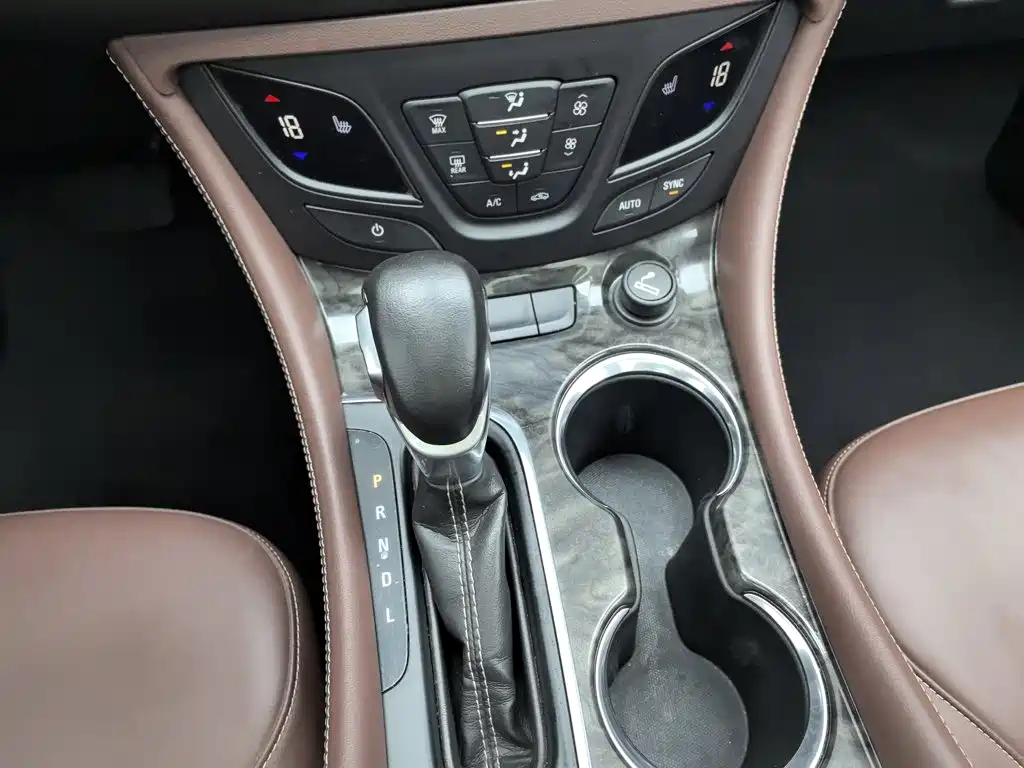 Buick Envision Plus — миниатюра 13