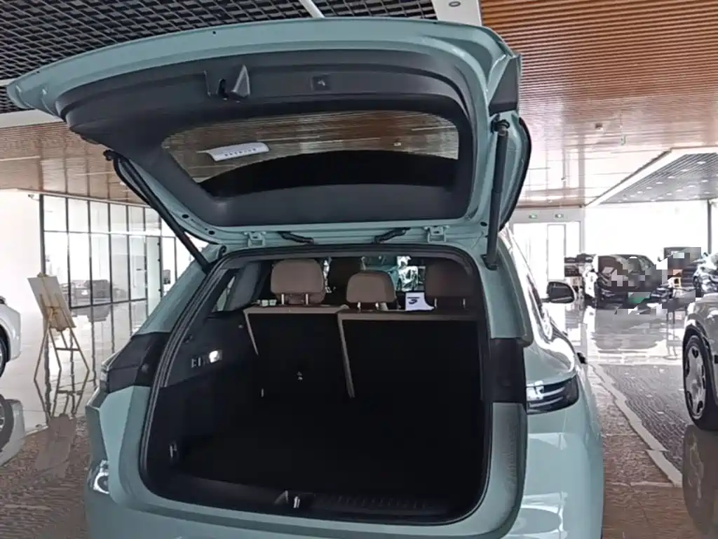 Li Auto Li L6 — миниатюра 19