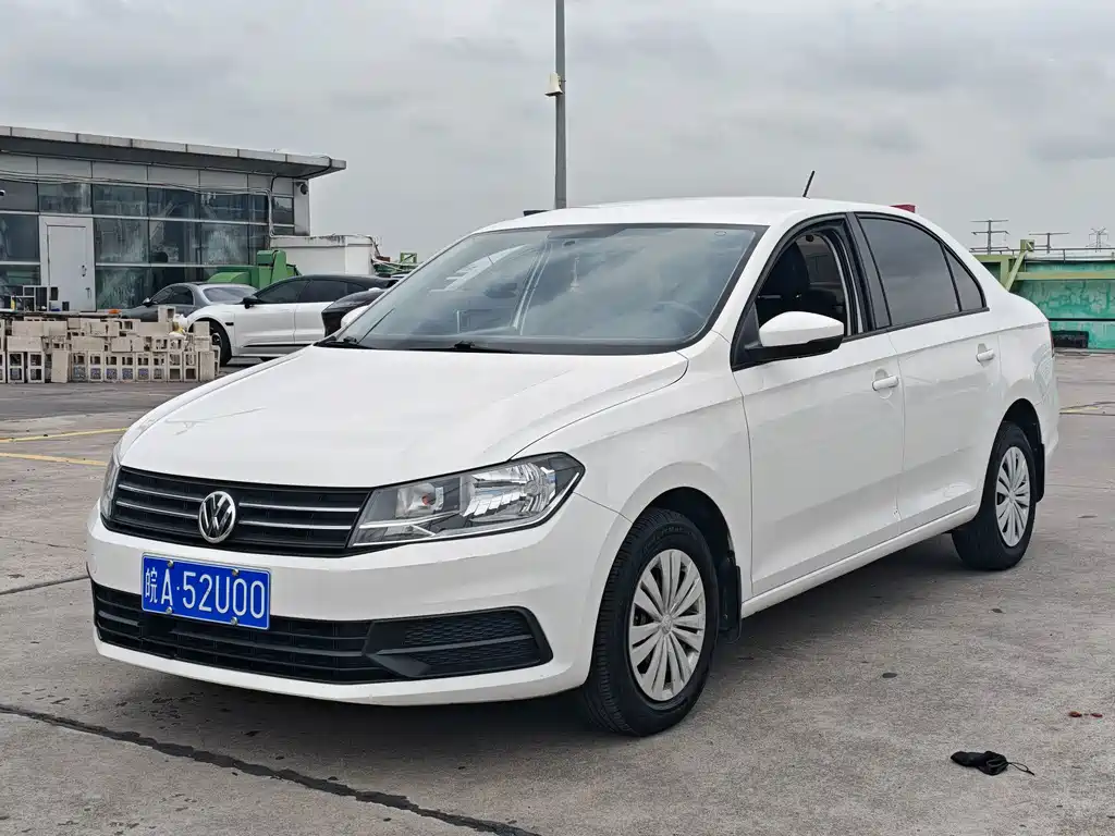 Volkswagen Santana — миниатюра 2