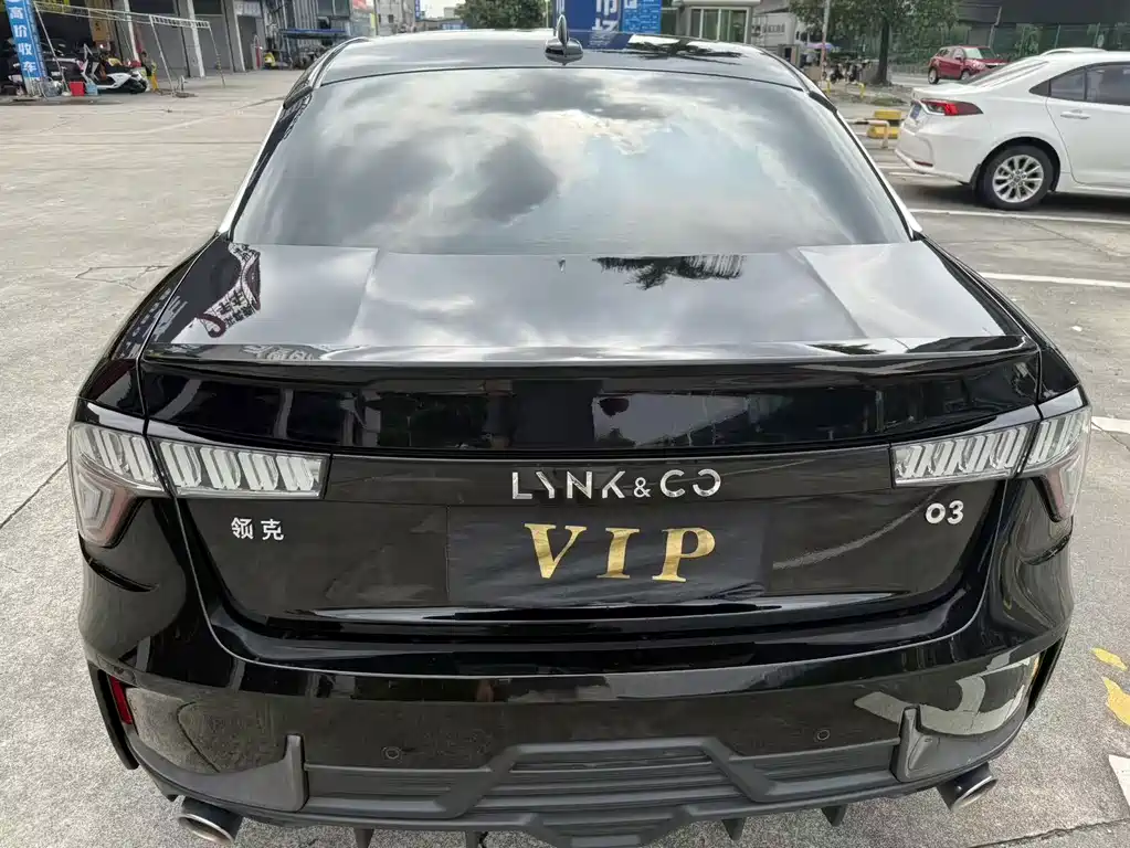 Lynk & Co 03 — миниатюра 17