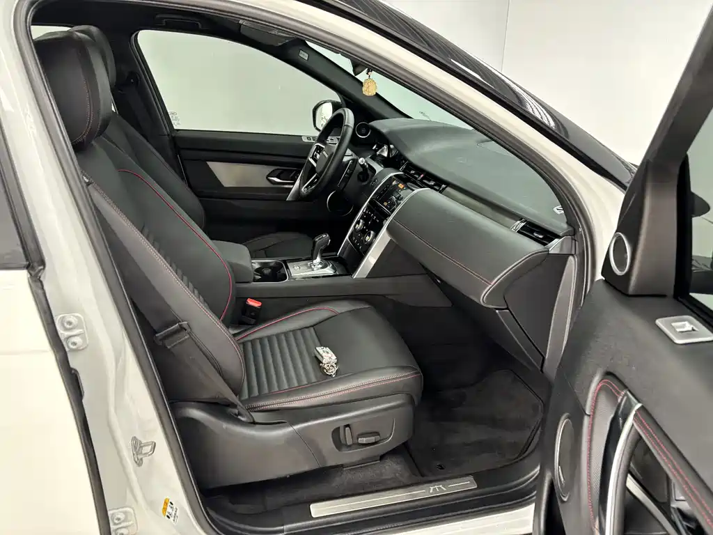 Land Rover Discovery Sport — миниатюра 27