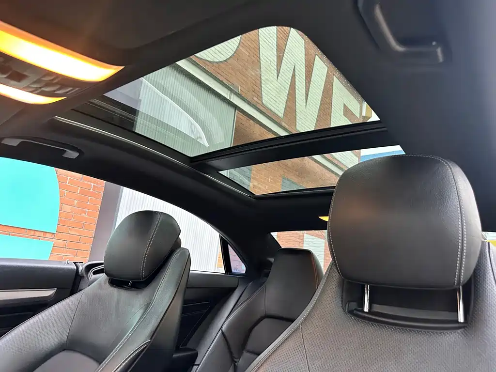 Mercedes-Benz E-Class (Import) — миниатюра 35