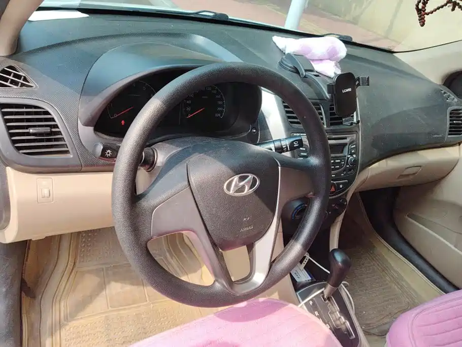 Hyundai Verna — миниатюра 12