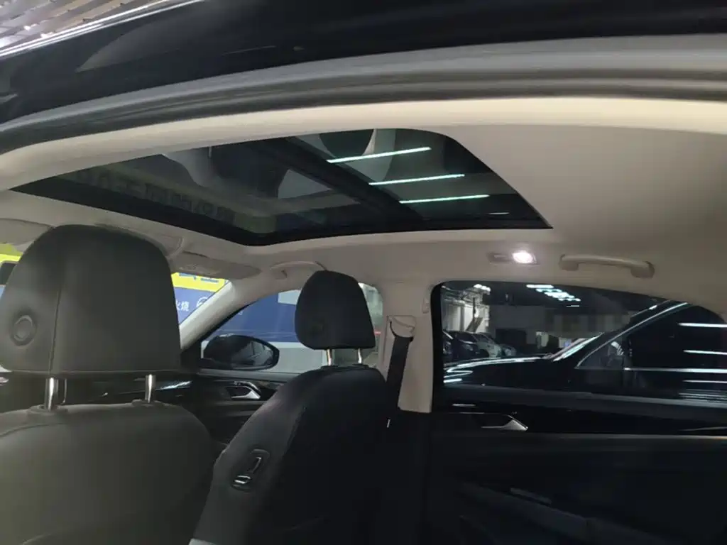 Volkswagen Passat — миниатюра 18