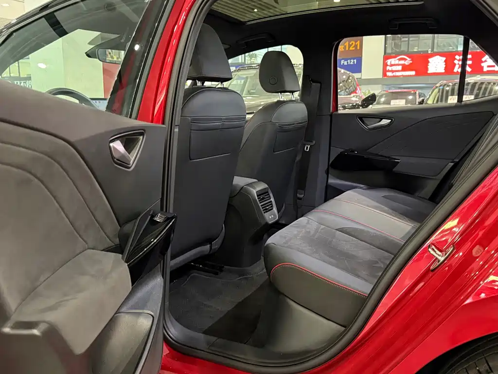 Volkswagen ID.3 — миниатюра 12