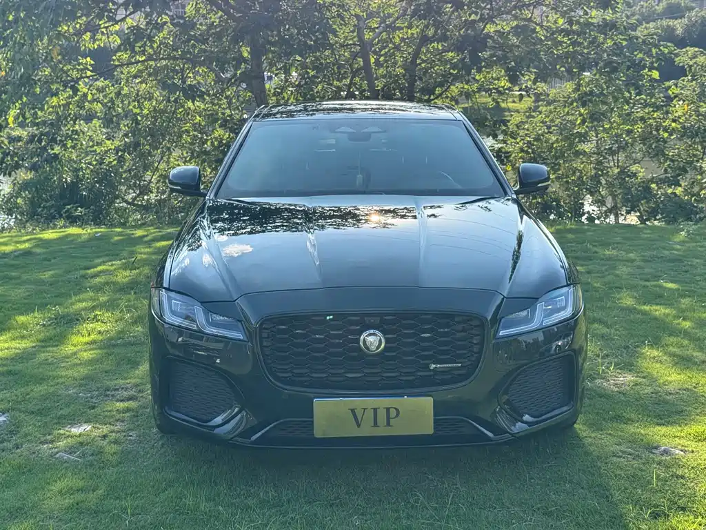 Jaguar XFL — миниатюра 2
