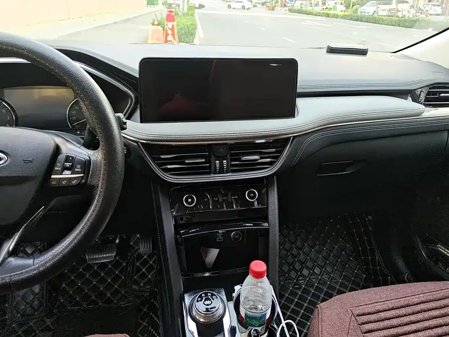 Ford Escape — миниатюра 13