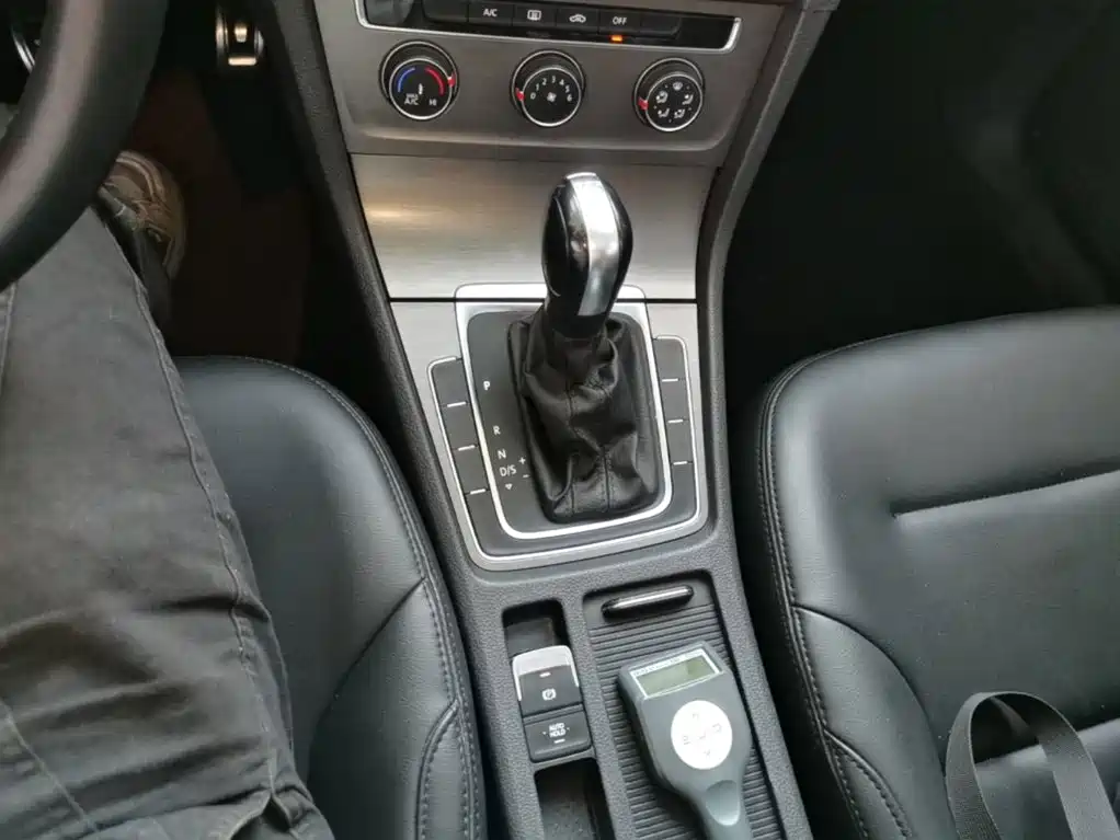 Volkswagen Golf — миниатюра 14