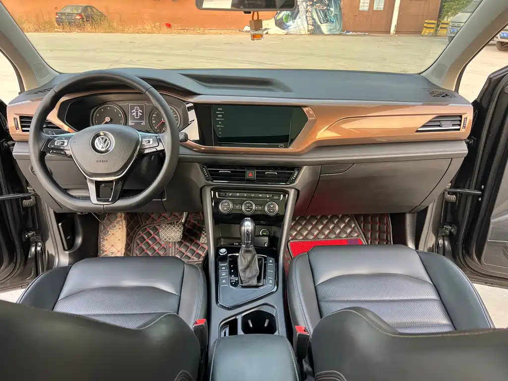 Volkswagen Tharu — миниатюра 7