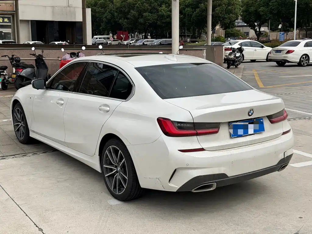 BMW 3 Series — миниатюра 4