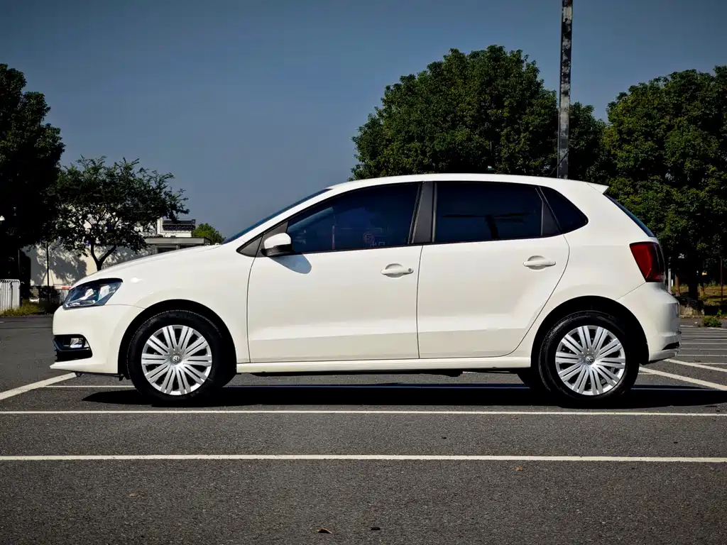 Volkswagen Polo — миниатюра 4
