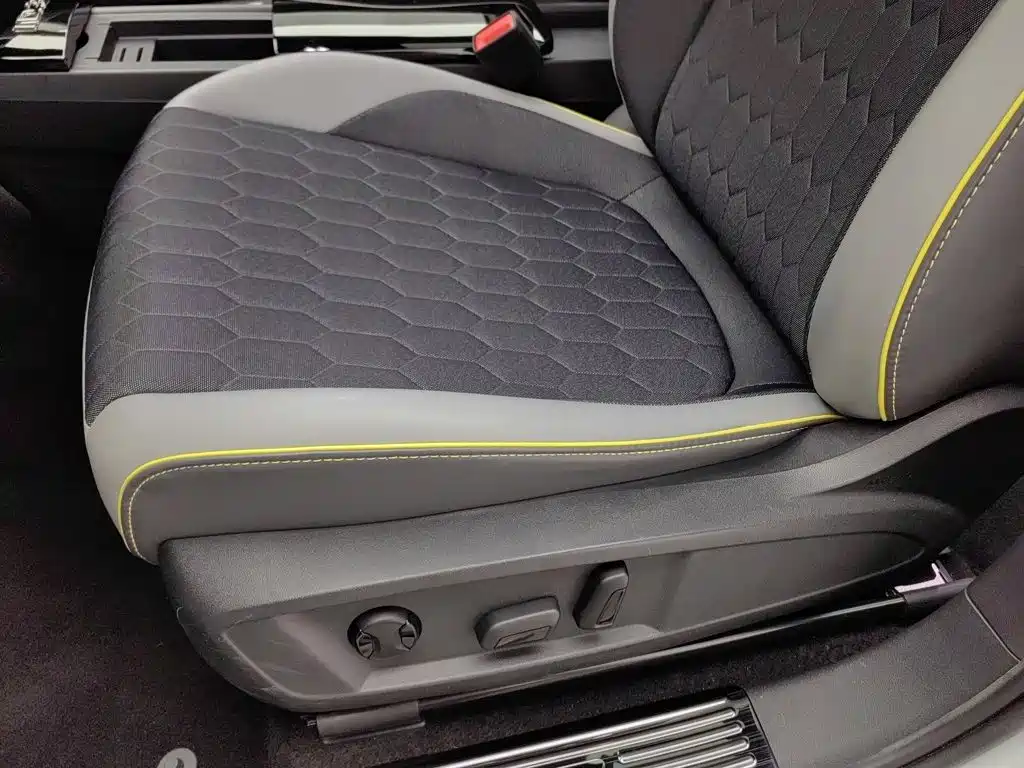 Volkswagen ID.3 — миниатюра 20
