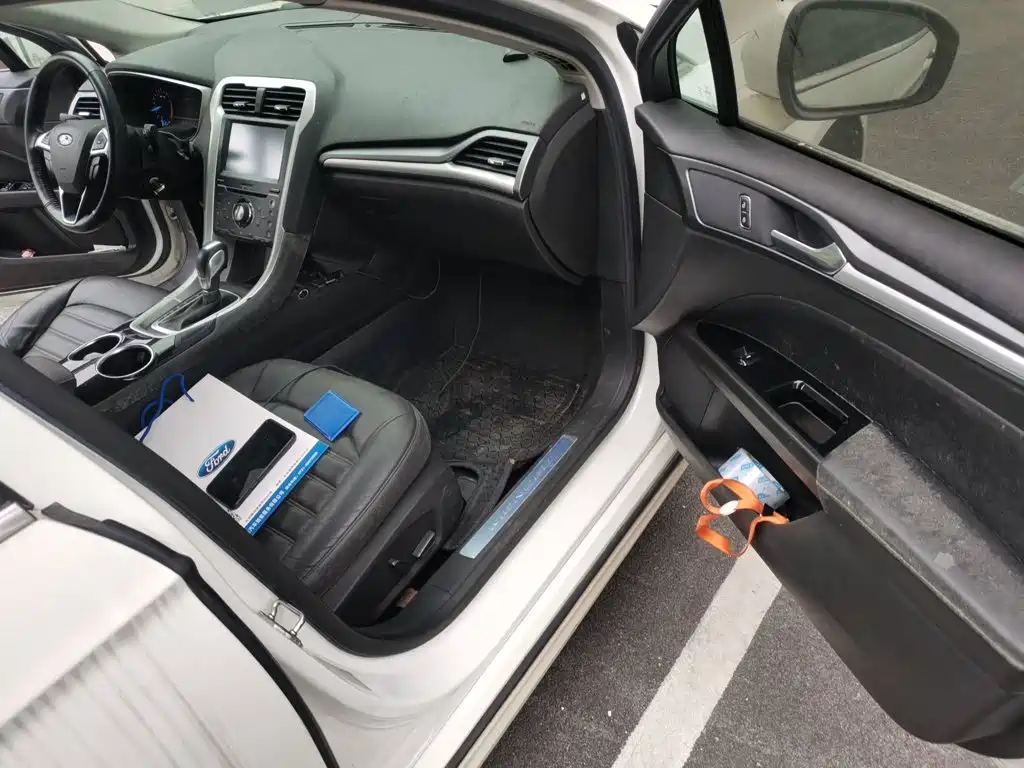 Ford Mondeo — миниатюра 19
