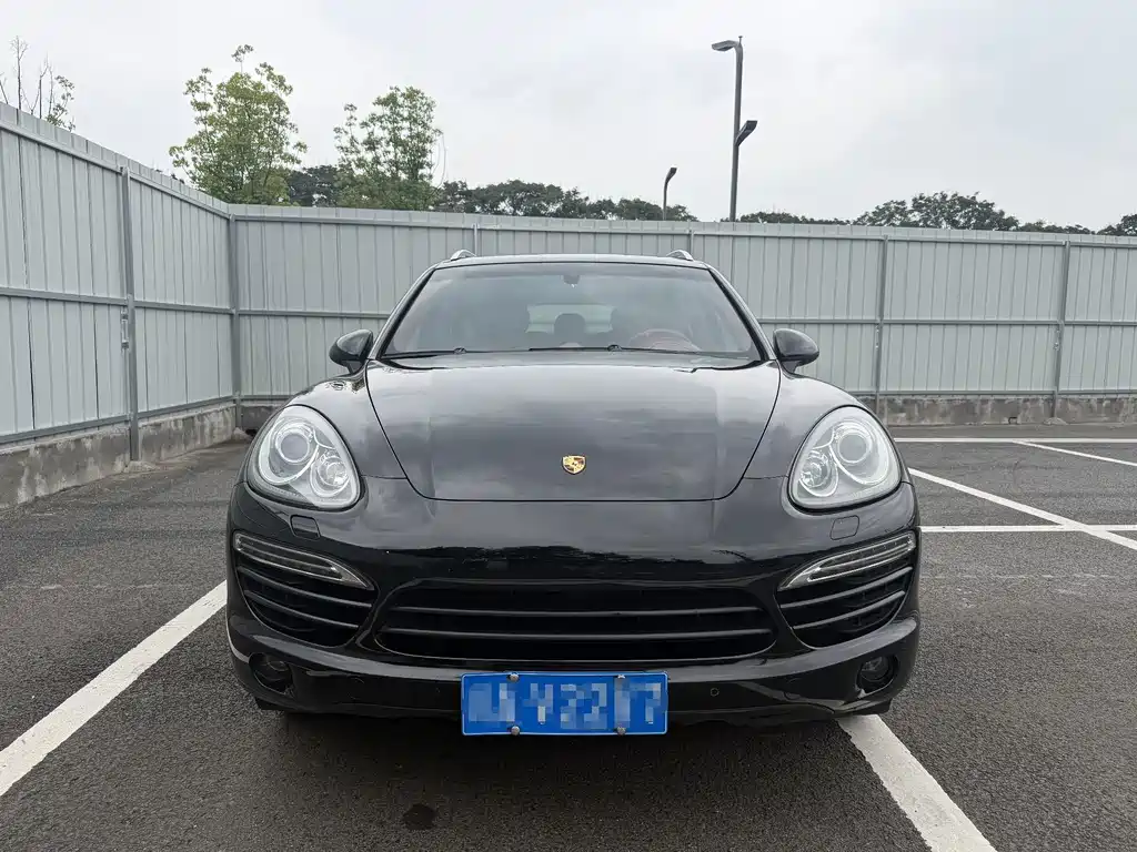 Porsche Cayenne — миниатюра 2