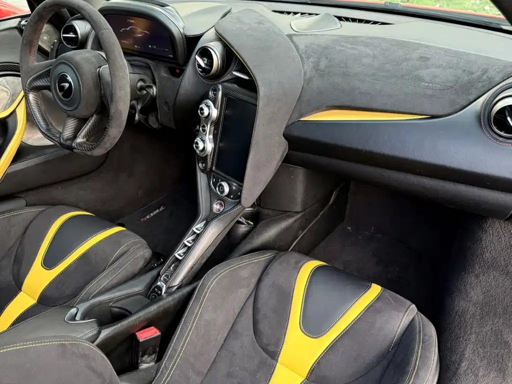 McLaren 720S — миниатюра 7