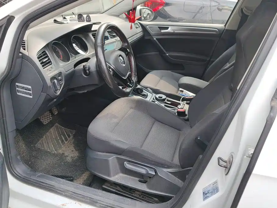 Volkswagen Golf — миниатюра 9