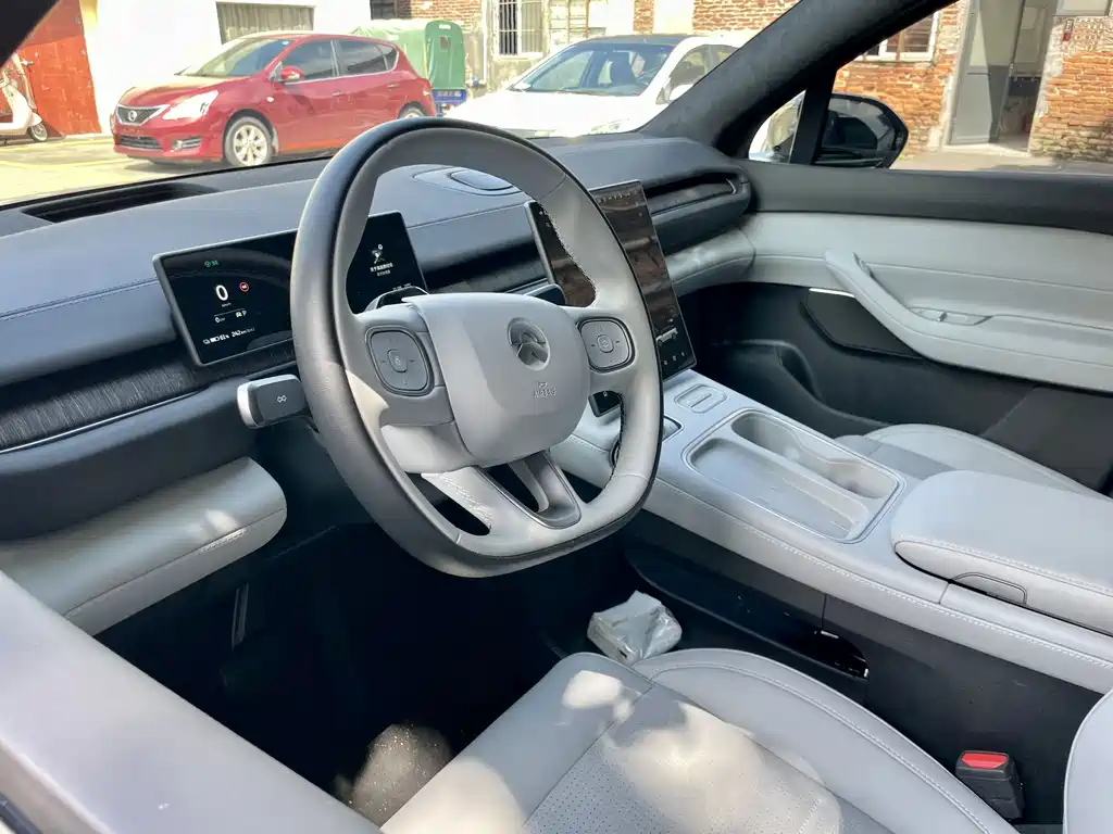 NIO ES6 — миниатюра 15