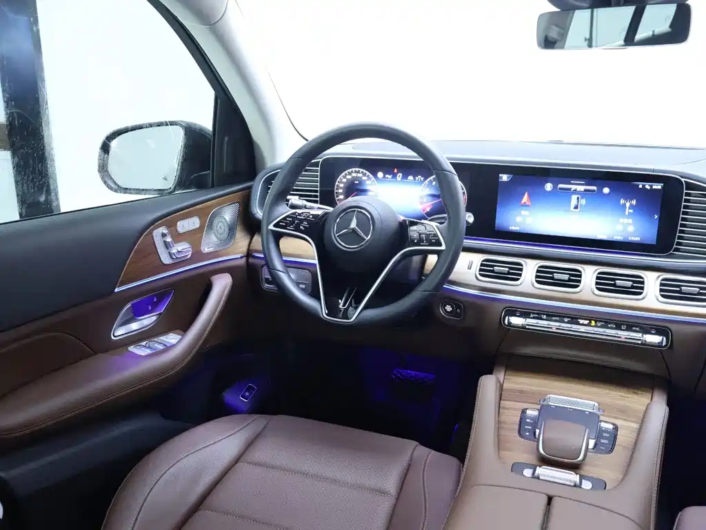 Mercedes-Benz GLE (Import) — миниатюра 14