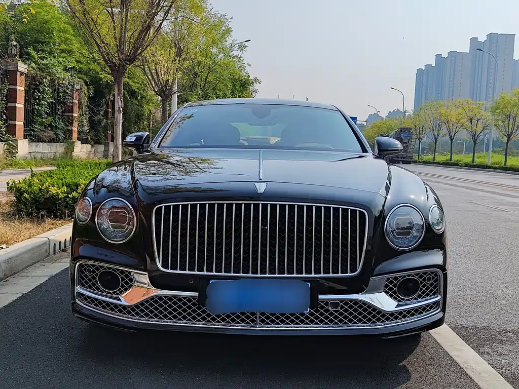 Bentley Flying Spur — миниатюра 21