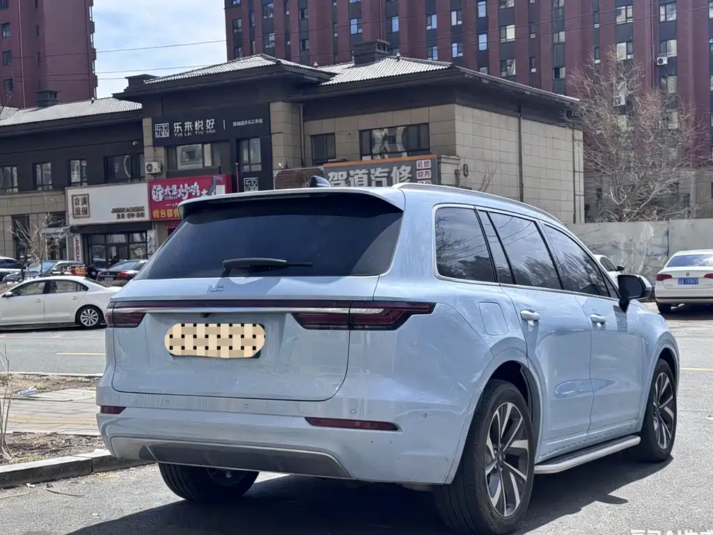 Li Auto ONE 2021 6 мест
