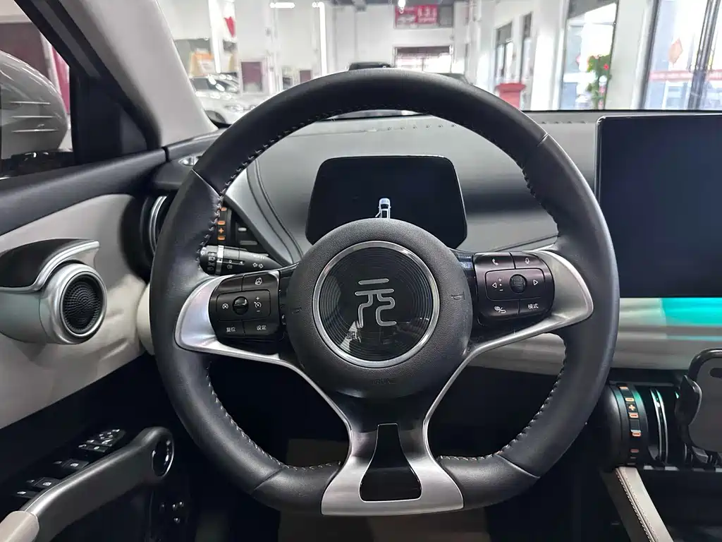 BYD Yuan Plus — миниатюра 6