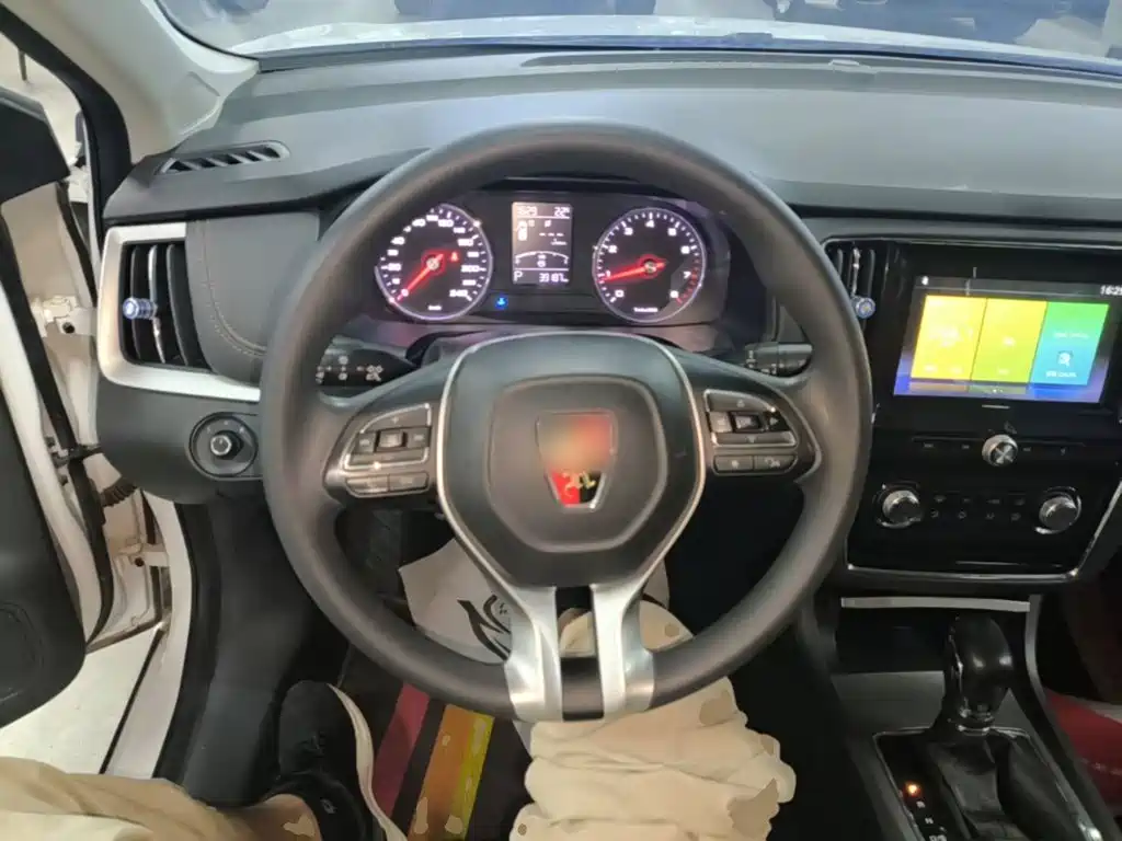 Roewe i6 Classic — миниатюра 11