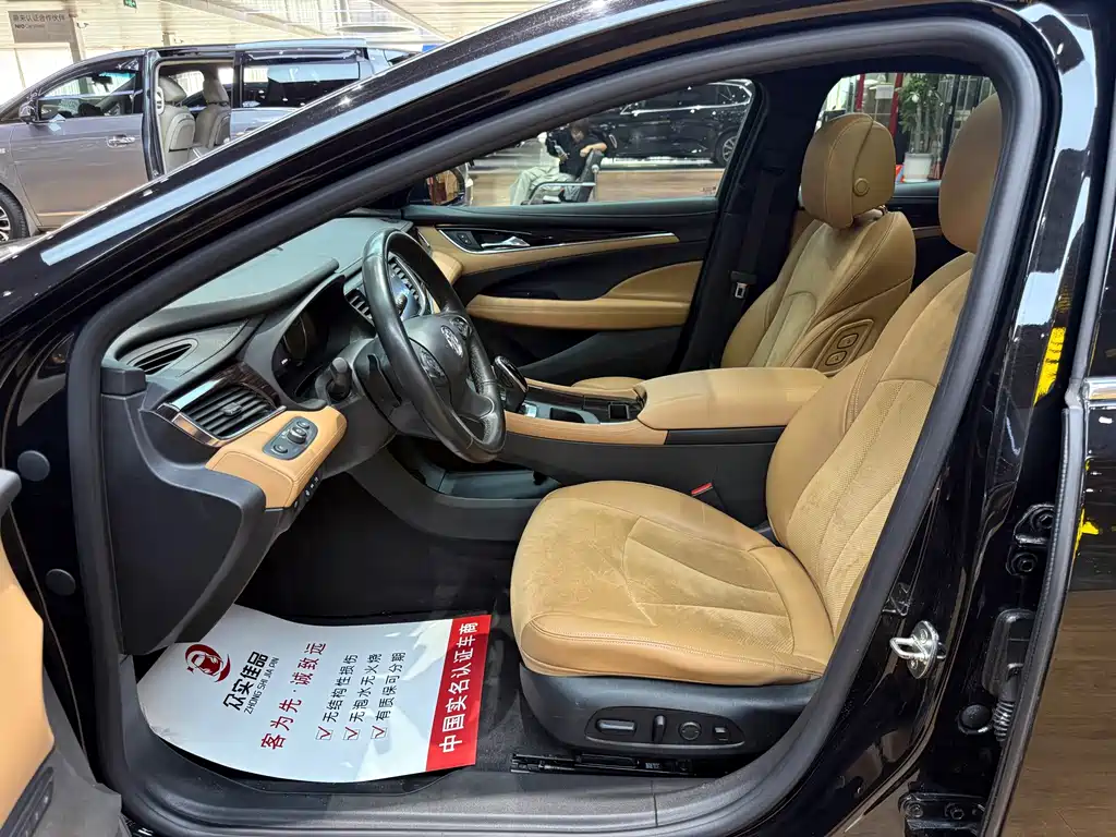 Buick LaCrosse — миниатюра 7