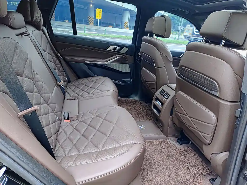 BMW X5 — миниатюра 11