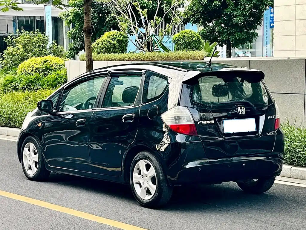 Honda Fit — миниатюра 11