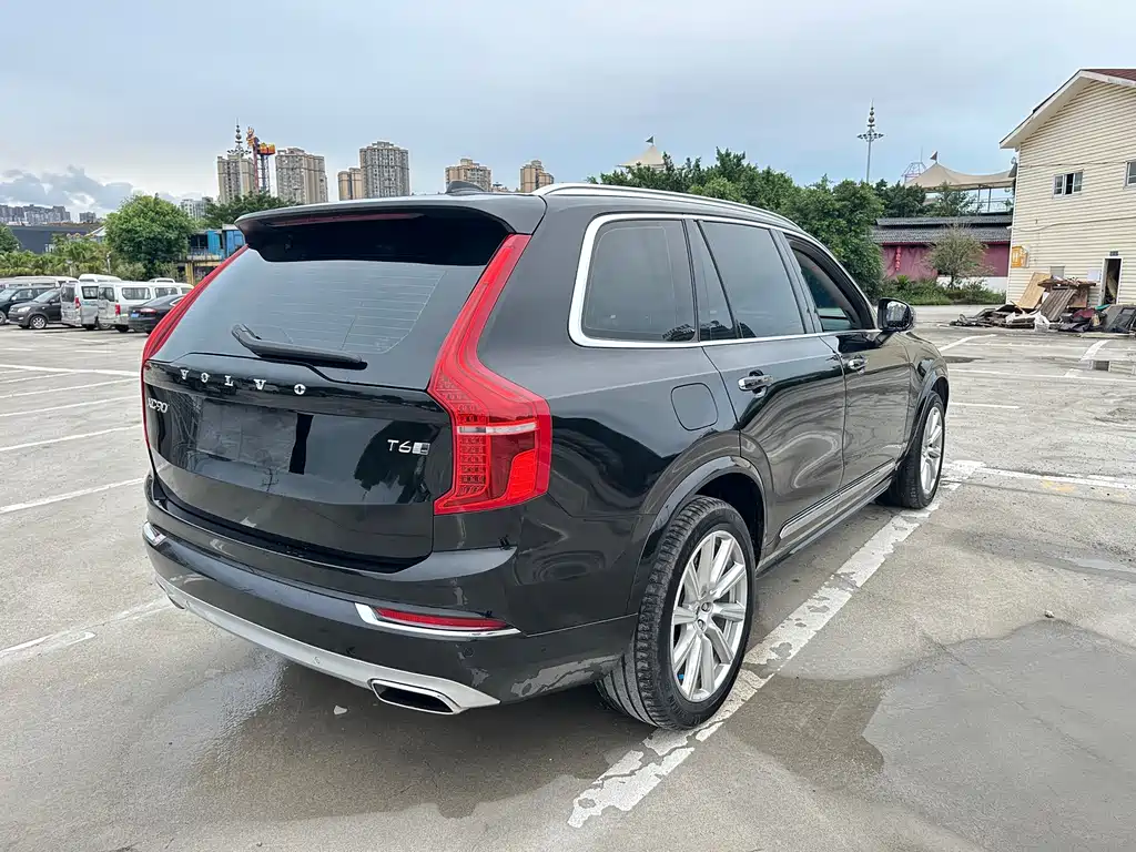 Volvo XC90 — миниатюра 5