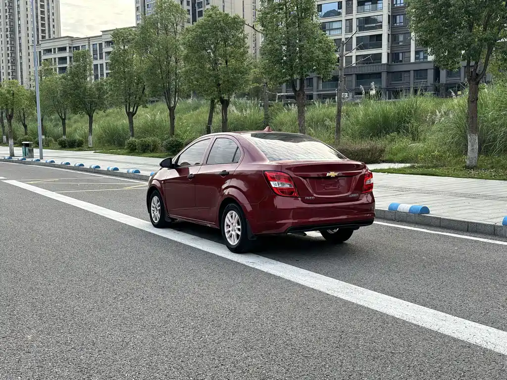 Chevrolet Aveo — миниатюра 6